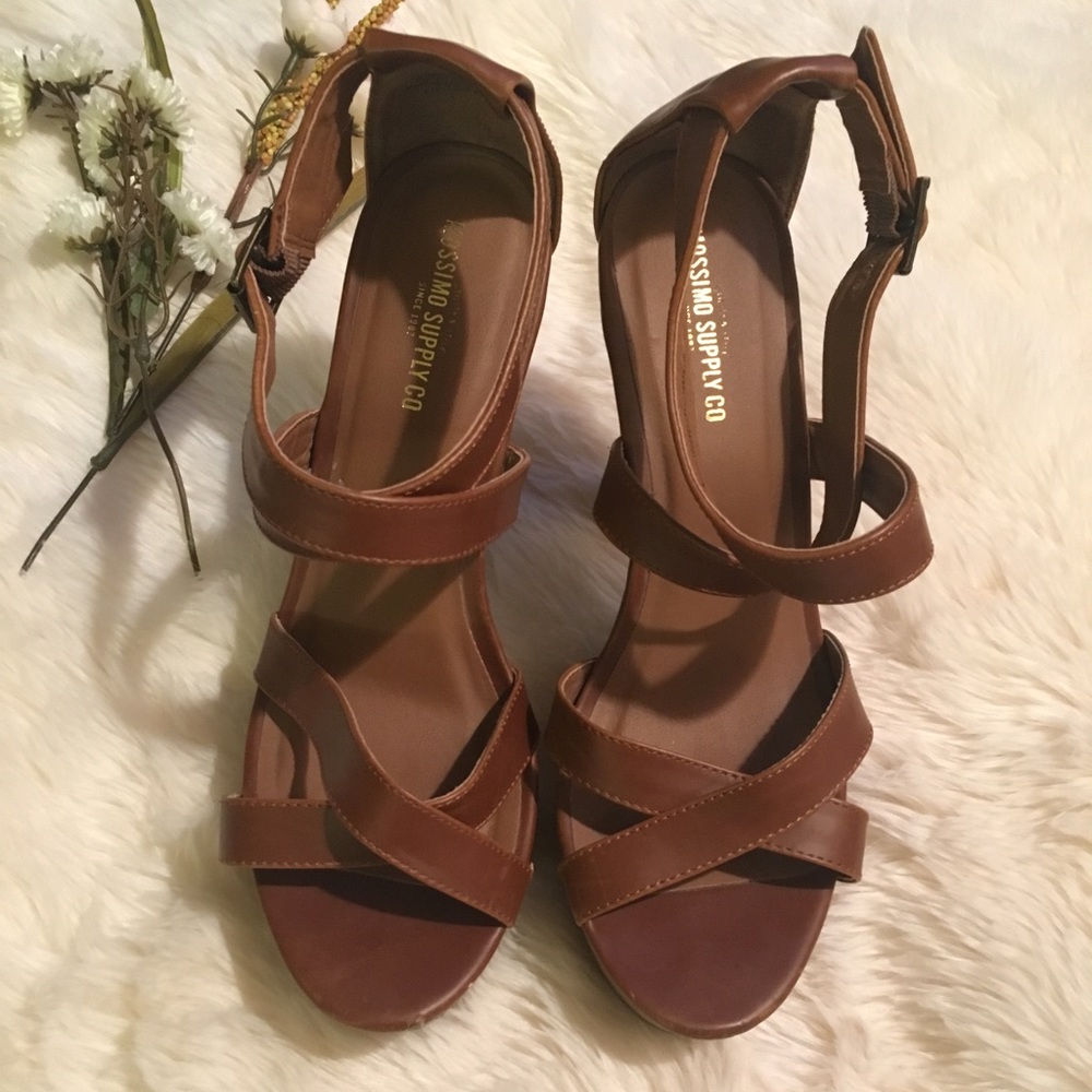 •mossimo supply co• heels